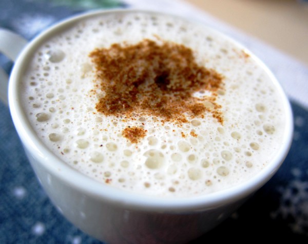 10-natural-remedies-in-your-kitchen-milk-with-cinnamon